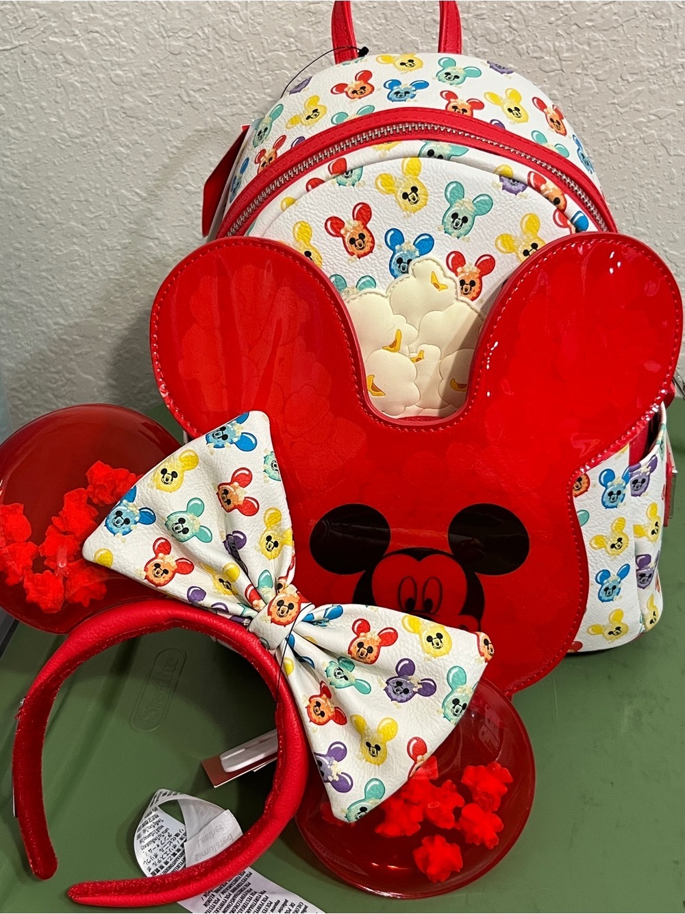 Disney Parks Loungefly Mickey Balloon Popcorn Bucket Mini Backpack Scented NEW - Picture 6 of 6